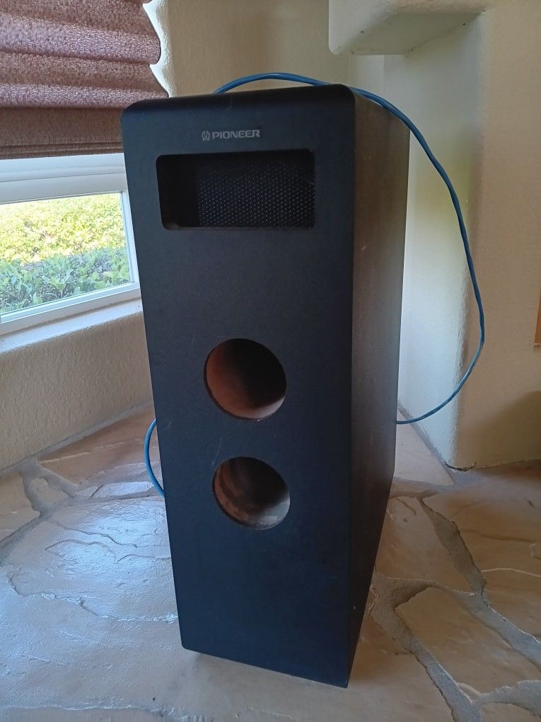 Pioneer Sub Woofer