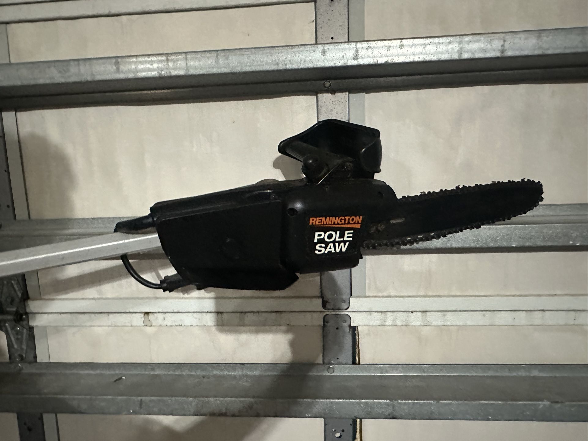 Remington 10 In Pole Saw