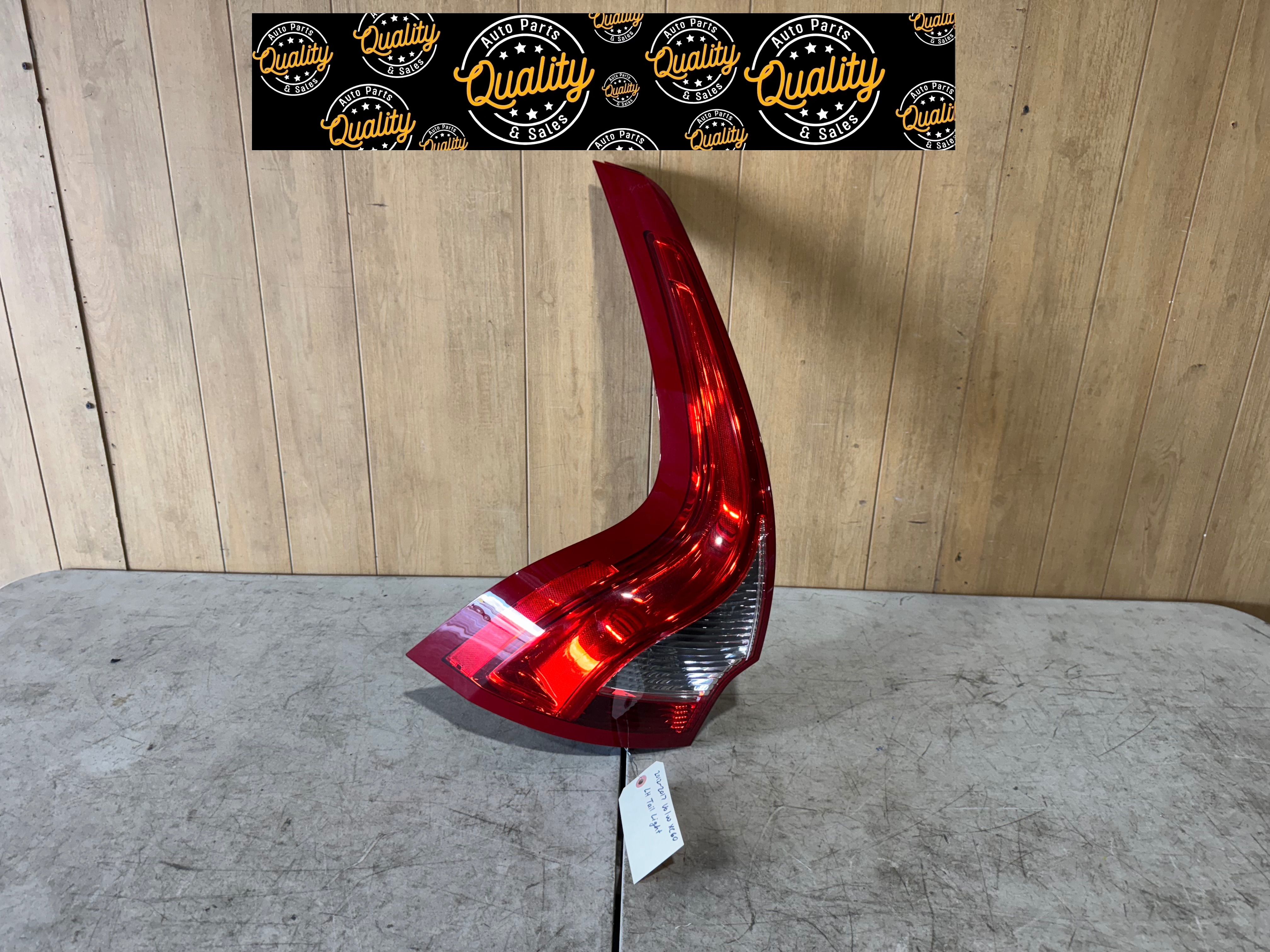 2012 2013 2014 2015 2016 2017 Volvo XC60 Driver Side Left Side Tail Light