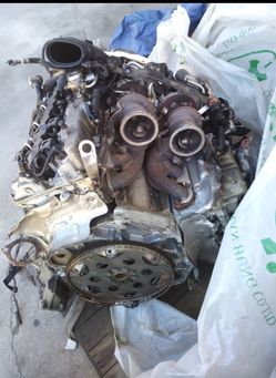 2011 bmw 750 engine in good running condition