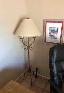 LAMP- antique Victorian style (stunning)