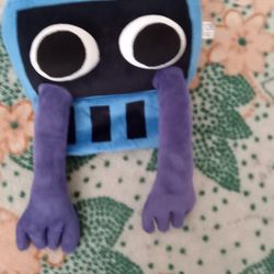 Purple from rainbow Friends plush