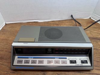 General Electric 7-4663A Electronic Touch AM/FM Alarm Clock Radio GE VTG