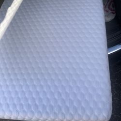 Twin Size Memory Foam Mattress 