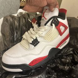 Jordan 4