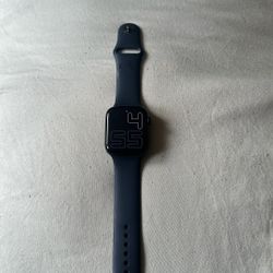 Apple Watch SE 2 Bought For 400 Selling For 200  Open To Negóciate 