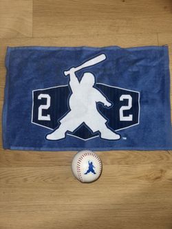 Dodgers 2022 “Fluffy” memorabilia 