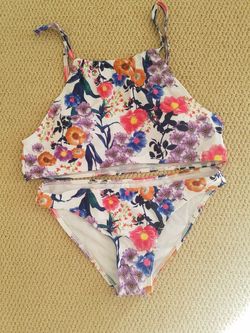 Bikini Large No Male Offers Please