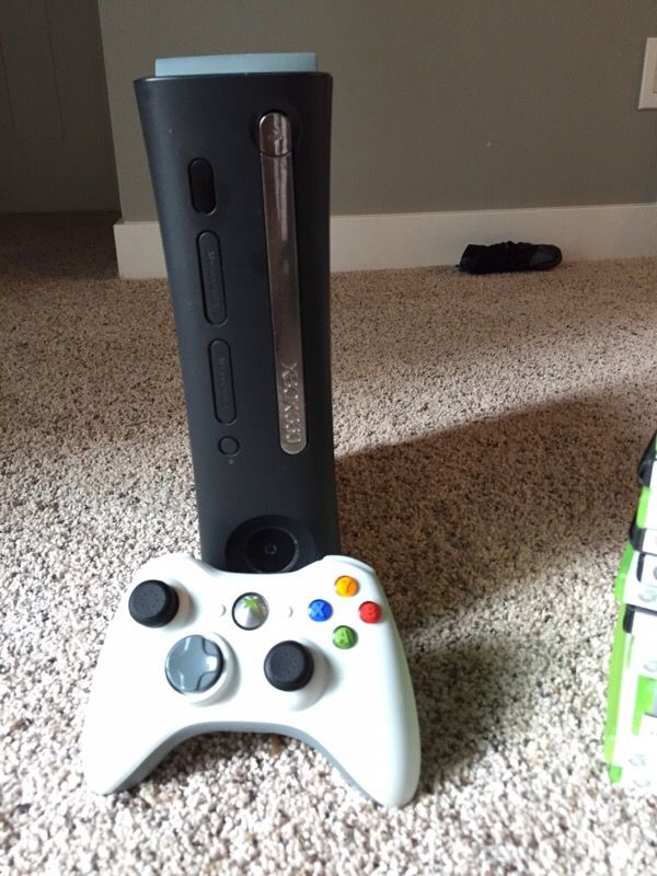 XBOX 360 bundle, 17 games, kinect, controller