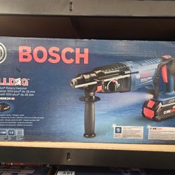 Bosch Bulldog 1in SDS PLUS ROTARY HAMMER Kit