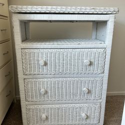 White Dresser w/ 3 Drawers/TV Stand 