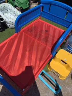 red boy bed