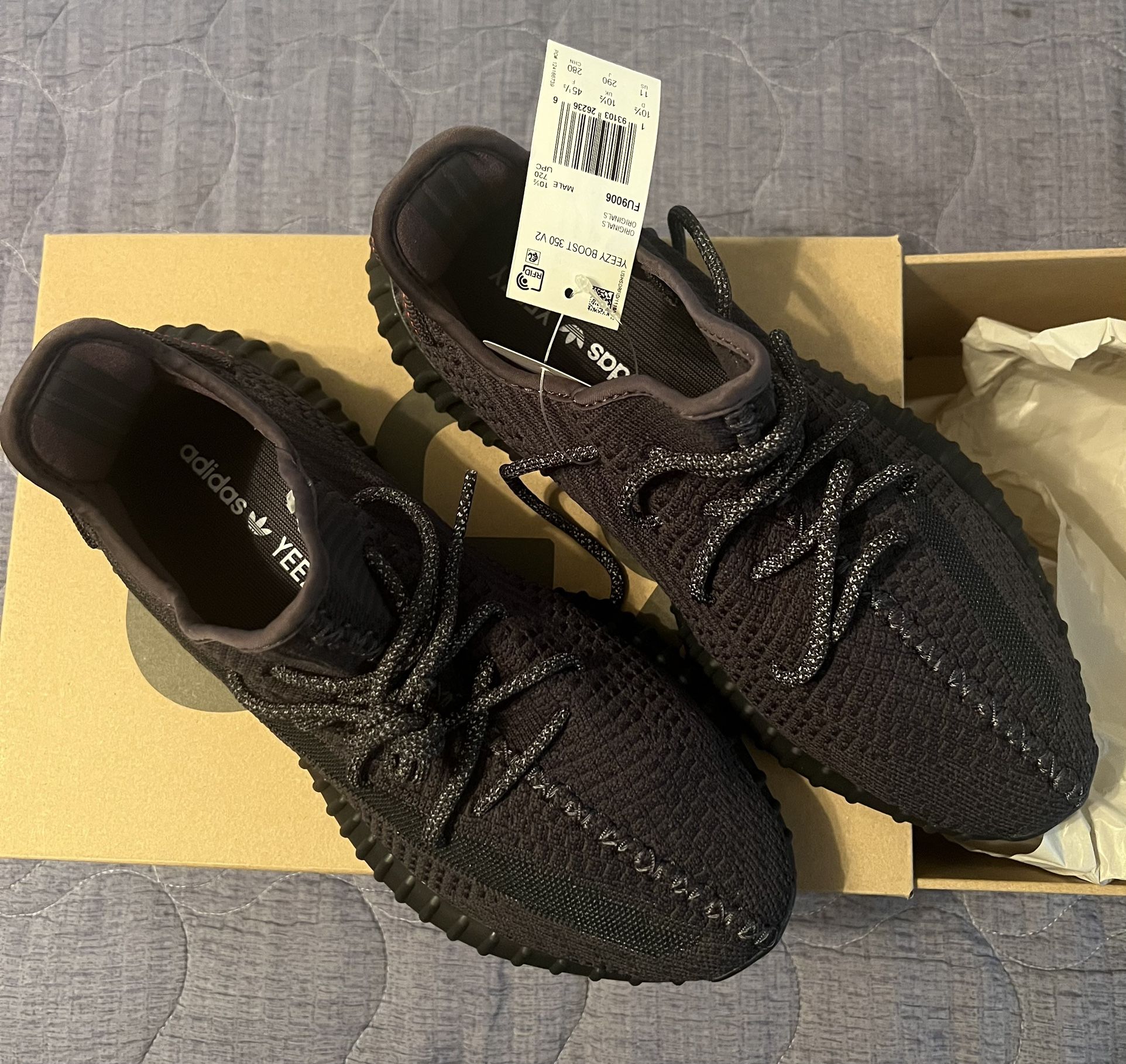 Adidas Yeezy Boost 350 V2 Black (Non Reflective) Size 11 DS