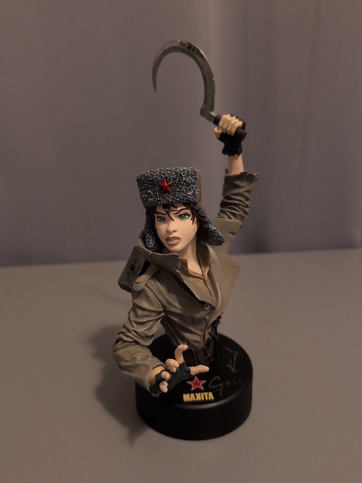 The Red Star Makita Bust Statue From Gentle Giant Studios