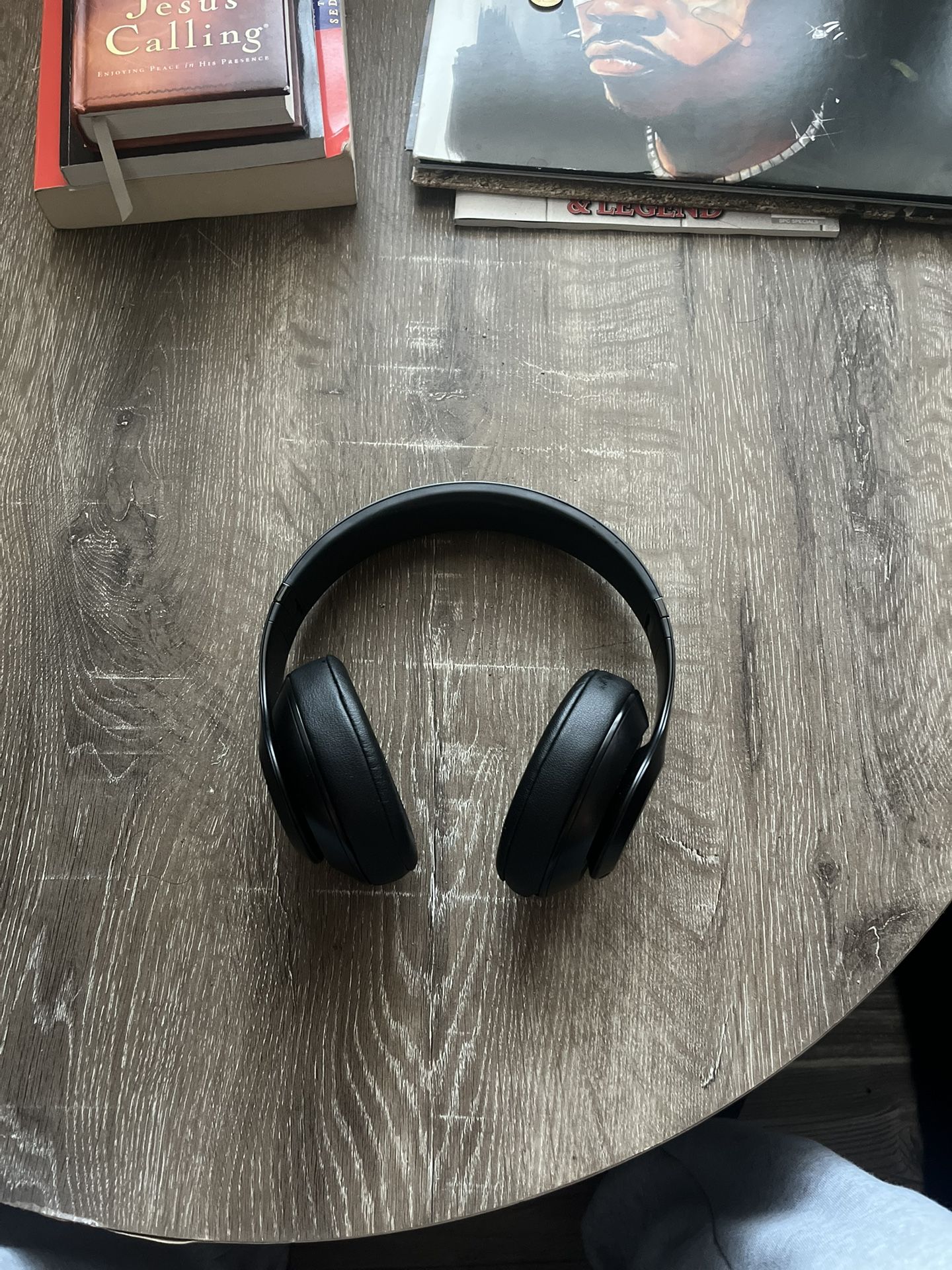 Beats Studio3 Wireless Noise Cancelling Over-Ear Headphones‼️