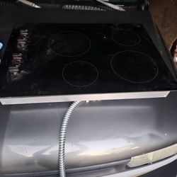  stove, top and built In oven.