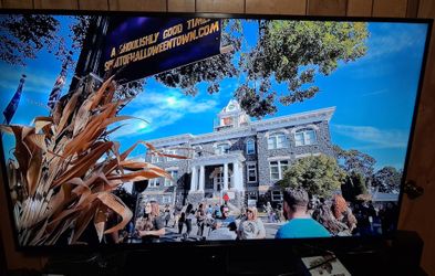 60" Samsung 4k UHD 120 hz tv