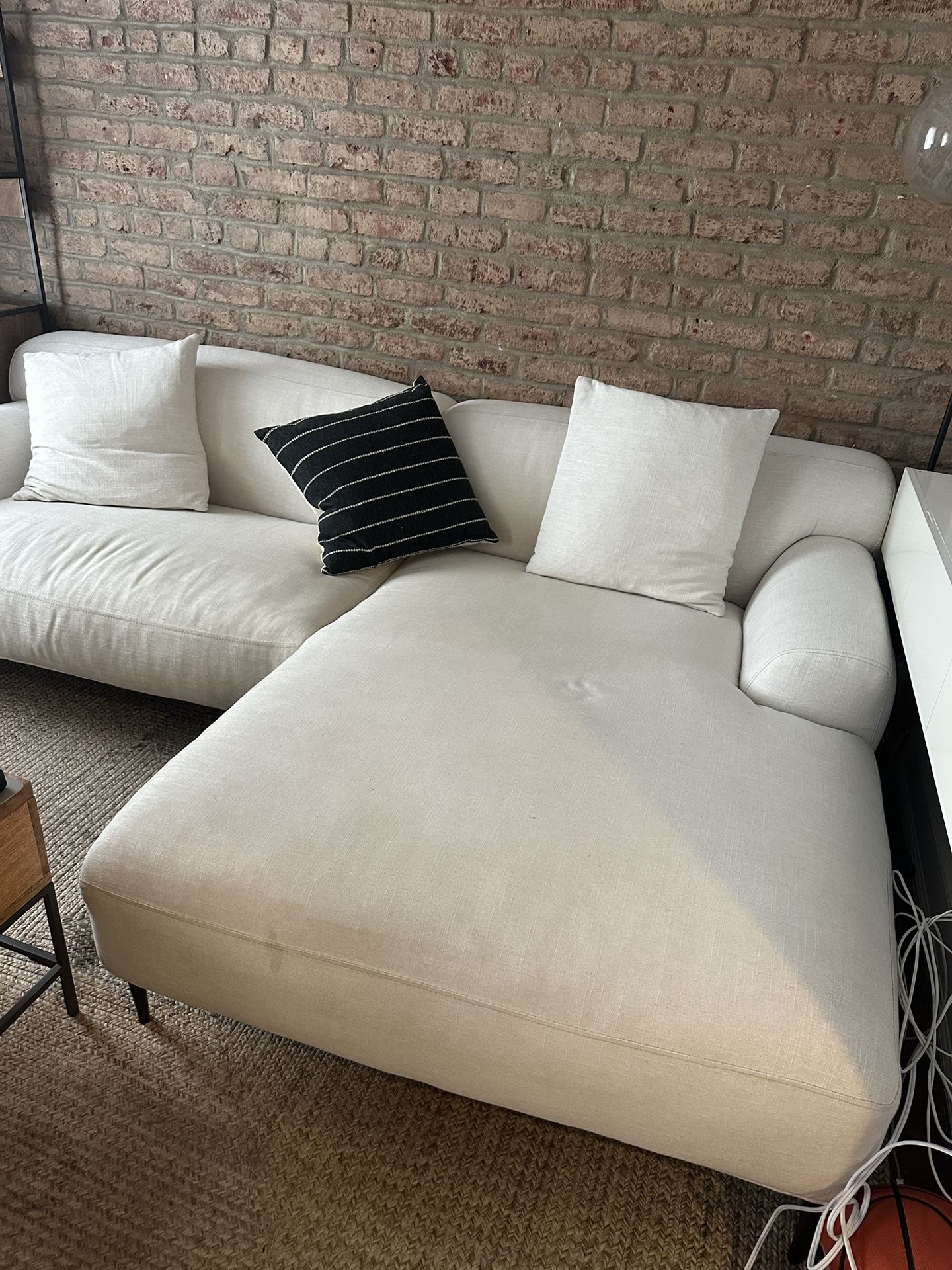 Article sofa, “Abisko” right Sectional Chaise