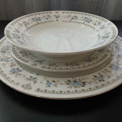 Fine China Matching Dish Set