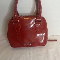 Cute Steve Madden Small Patten Leather Handbag With Removable Shoulder Strap.