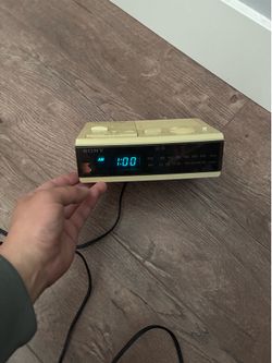Vintage sony clock and radio