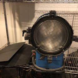 2.5k fresnel hmi metal halide HYXM Arri clone with electronic ballast
