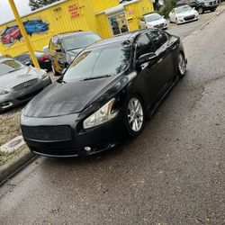 2010 Nissan Maxima 