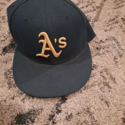 Oakland A's On Field Fitted Cap  1995 
