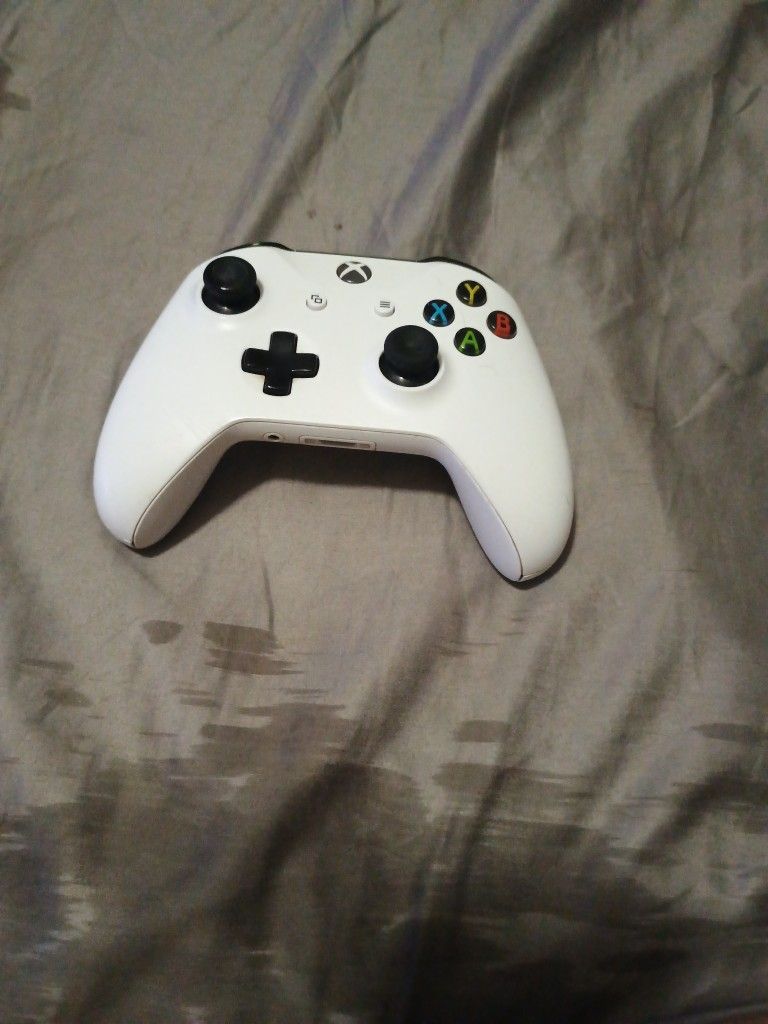 Still Works No Batterie Stick Drift And Selling For 15 Dollars