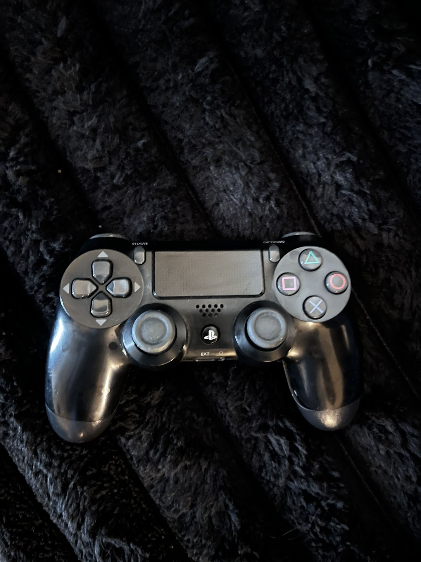 PS4 Controller