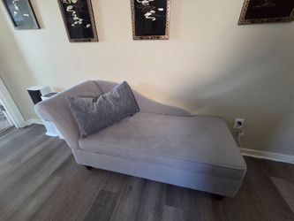 Storage chaise lounge