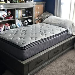 Twin Size Bed Set
