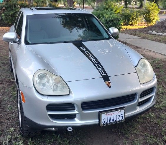 2004 Porsche Cayenne