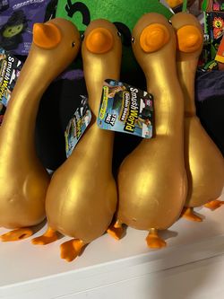 Smush World Rare Golden Goose Squeeze Toy