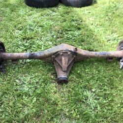 Toyota SR5 Pickup Rear Axle