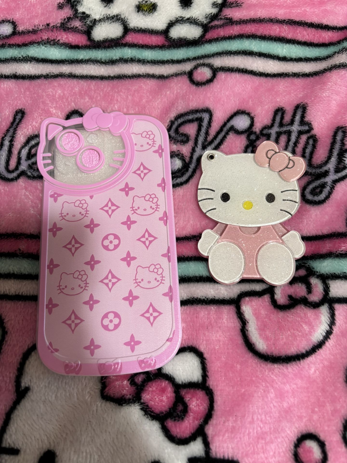 Hello Kitty iPhone 15 Case & Mirror