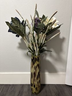 MOVING SALE! Decorative Vase with Artificial Floral Arrangement – $15