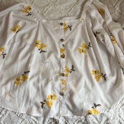 Plus Size Floral Top