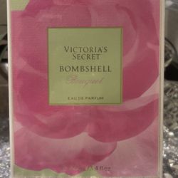 Victoria Secret Bombshell Bouquet Perfume 