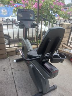 MAQUINA PARA HACER EJERCICIO, SEMI NUEVA