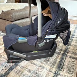 Nuna Pipa car seat and base
