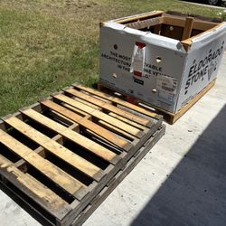 Pallets, 3, 1 With Crate - FREE