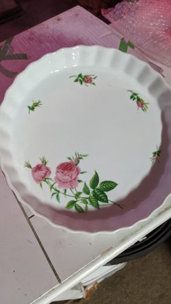 Christine Holm Pie Dish