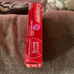 Colgate Optic White