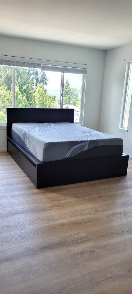 Queen Ikea Malm Storage Bed Frame with 2 Drawers and Emerald Home 14" Gel Memory Foam Mattress