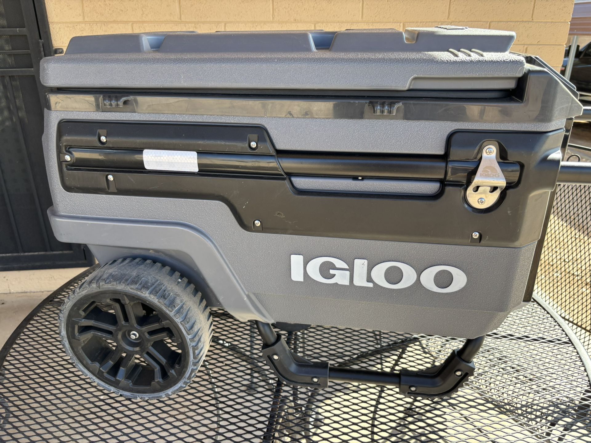 Igloo 70 qt Trailmate Journey Cooler