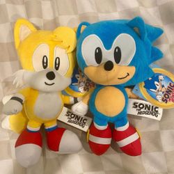 Sonic & Tails 7 Inch Plushes From 2021 With Tags
