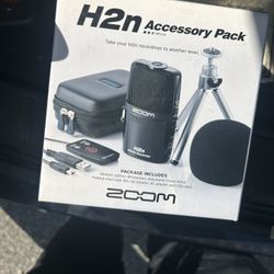 Zoom H2n Handy Handheld Digital Multitrack Recorder Bundle  With APN -2n Pack With Extra Tripod 