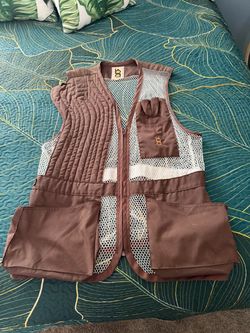 New Bob Allen Shooting Vest Size Large *Nice*