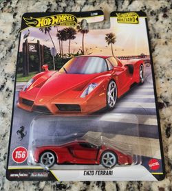 Hot Wheels Premium Boulevard Enzo Ferrari #156